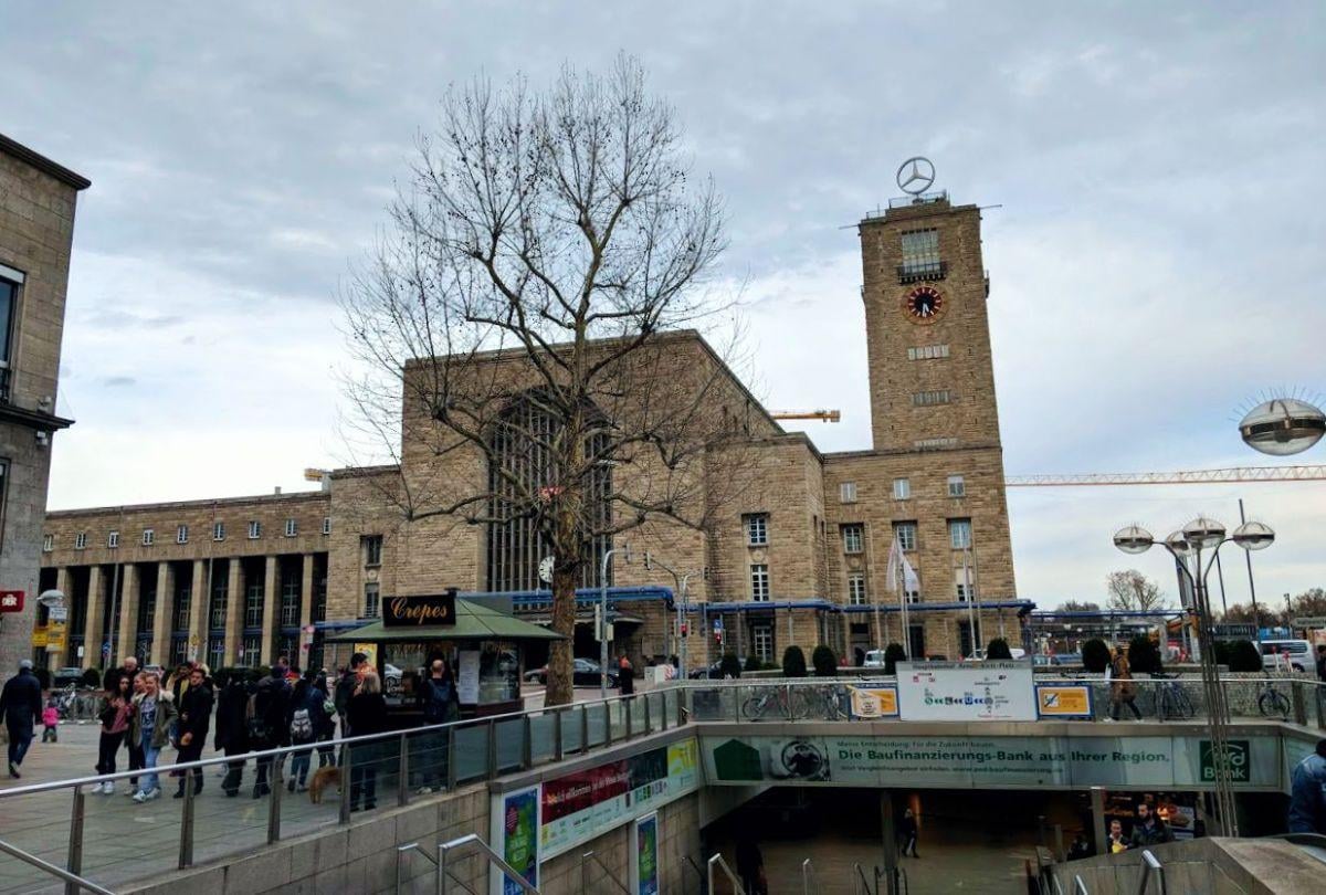 Estación central de Stuttgart vista desde el exterior