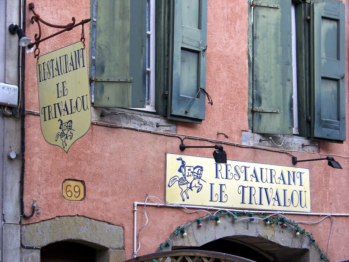 Fortificaciones y calles de la ciudadela de Carcasona
