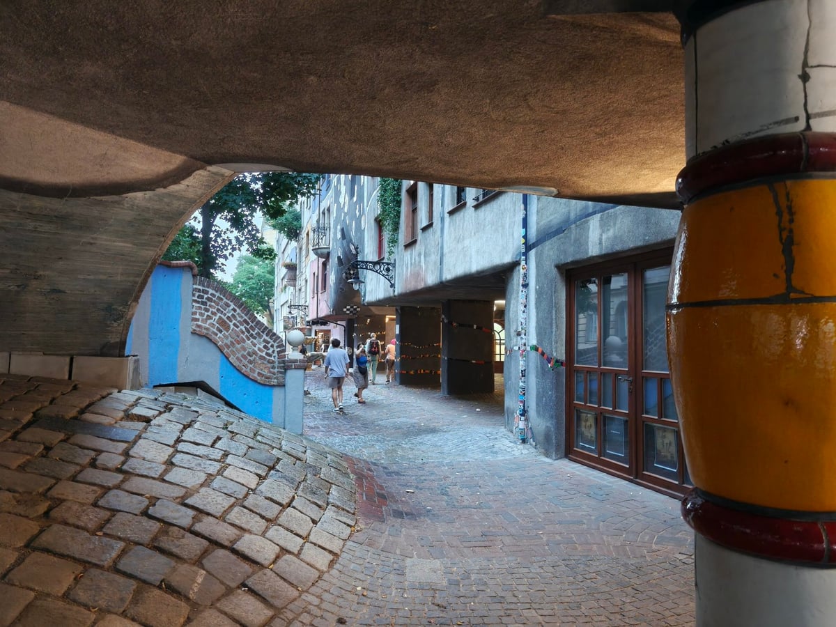 Hundertwasserhaus y arquitectura colorida de Viena